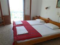Young Inn Naousa  Bagian luar foto